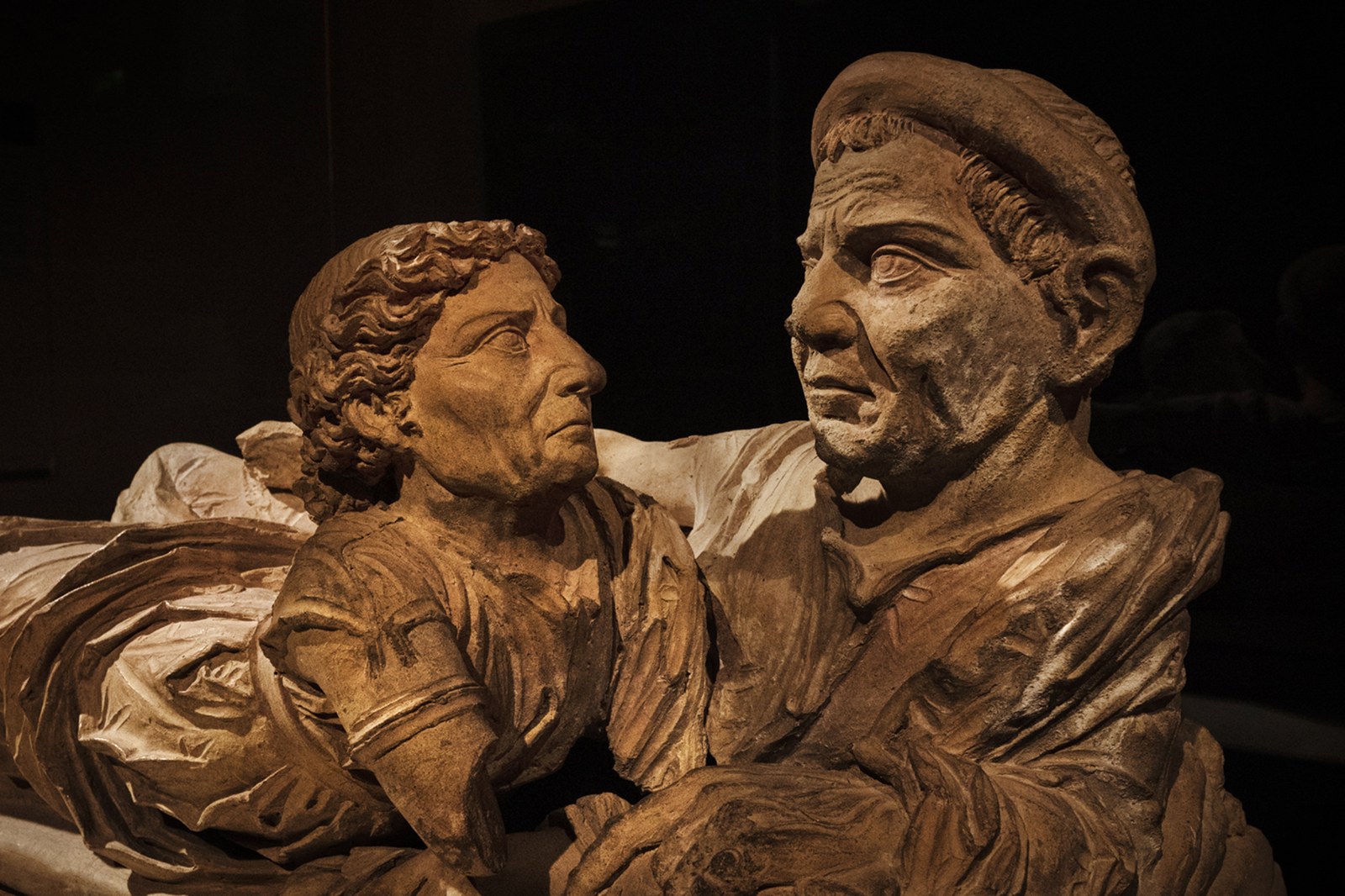 Urn of the Spouses, Volterra — © René van Bakel